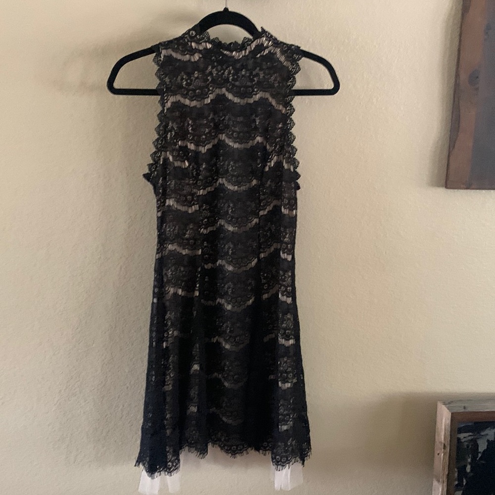 Sleeveless cocktail dress